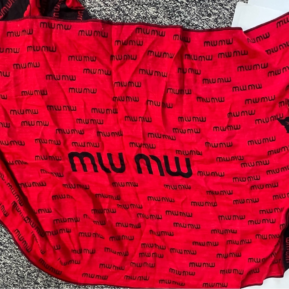 Miu Miu Red and Black Floral Scarf - as is - Picture 2 of 9